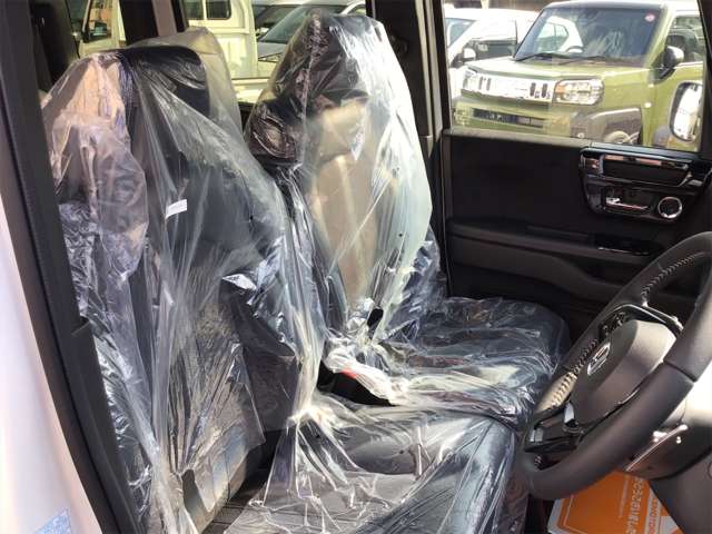 ホンダ Ｎ　ＢＯＸ カスタム ６６０ Ｌ ターボ R5年 (近畿) 99