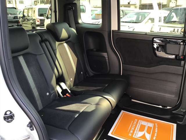 ホンダ Ｎ　ＢＯＸ カスタム ６６０ Ｌ ターボ R5年 (近畿) 99