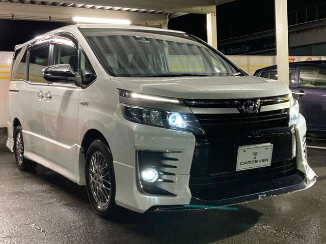 トヨタ ヴォクシー １．８ ハイブリッド ＺＳ 煌ＩＩ H29年 (東北) 99