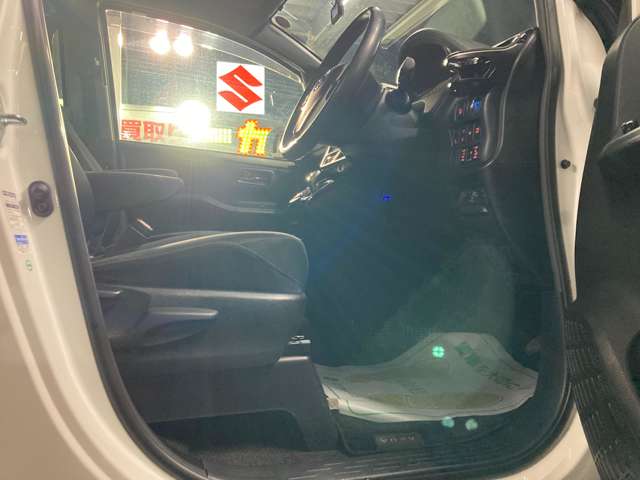 トヨタ ヴォクシー １．８ ハイブリッド ＺＳ 煌ＩＩ H29年 (東北) 99