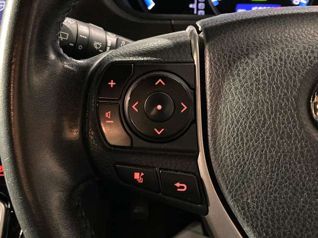 トヨタ ヴォクシー １．８ ハイブリッド ＺＳ 煌ＩＩ H29年 (東北) 99