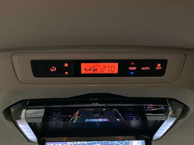 トヨタ ヴォクシー １．８ ハイブリッド ＺＳ 煌ＩＩ H29年 (東北) 99