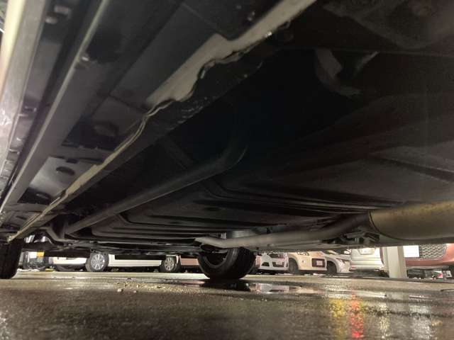 トヨタ ヴォクシー １．８ ハイブリッド ＺＳ 煌ＩＩ H29年 (東北) 99