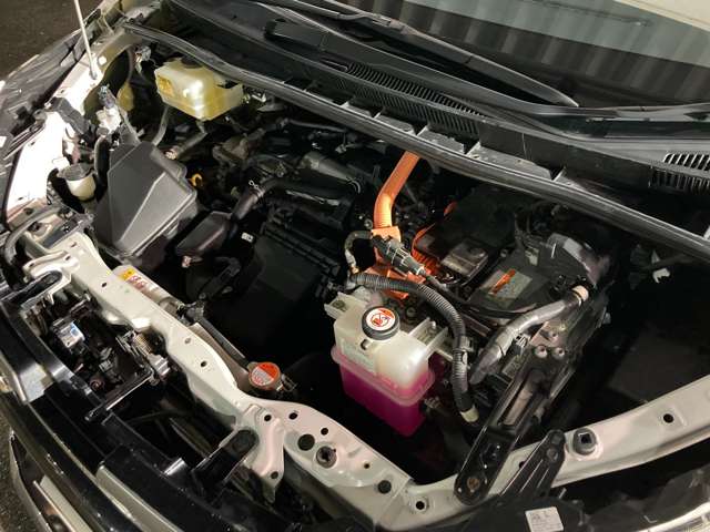 トヨタ ヴォクシー １．８ ハイブリッド ＺＳ 煌ＩＩ H29年 (東北) 99