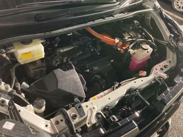 トヨタ ヴォクシー １．８ ハイブリッド ＺＳ 煌ＩＩ H29年 (東北) 99