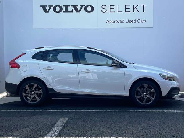 ボルボ Ｖ４０クロスカントリー Ｔ５ ４ＷＤ H27年 (東北) 99