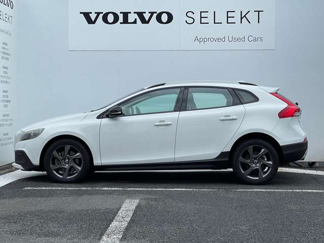 ボルボ Ｖ４０クロスカントリー Ｔ５ ４ＷＤ H27年 (東北) 99