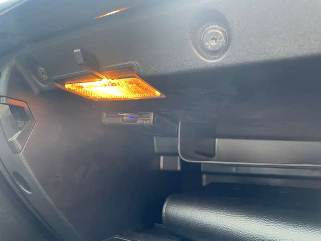 ボルボ Ｖ４０クロスカントリー Ｔ５ ４ＷＤ H27年 (東北) 99