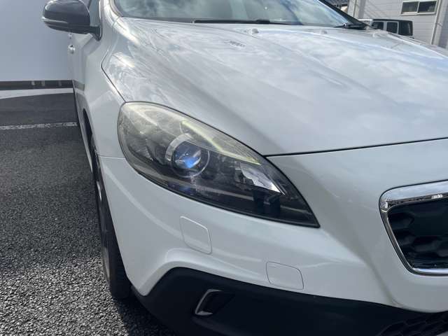 ボルボ Ｖ４０クロスカントリー Ｔ５ ４ＷＤ H27年 (東北) 99