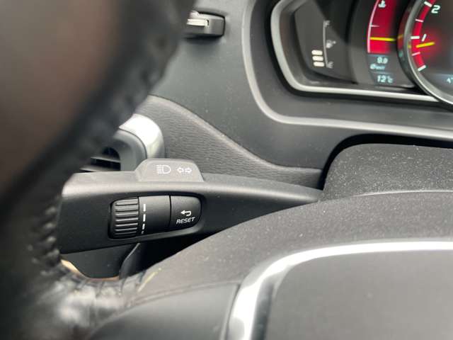 ボルボ Ｖ４０クロスカントリー Ｔ５ ４ＷＤ H27年 (東北) 99