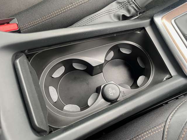 ボルボ Ｖ４０クロスカントリー Ｔ５ ４ＷＤ H27年 (東北) 99