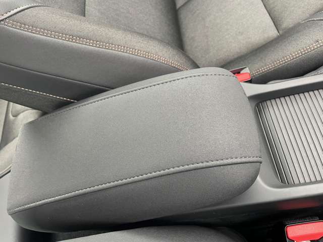 ボルボ Ｖ４０クロスカントリー Ｔ５ ４ＷＤ H27年 (東北) 99