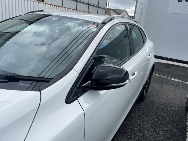 ボルボ Ｖ４０クロスカントリー Ｔ５ ４ＷＤ H27年 (東北) 99