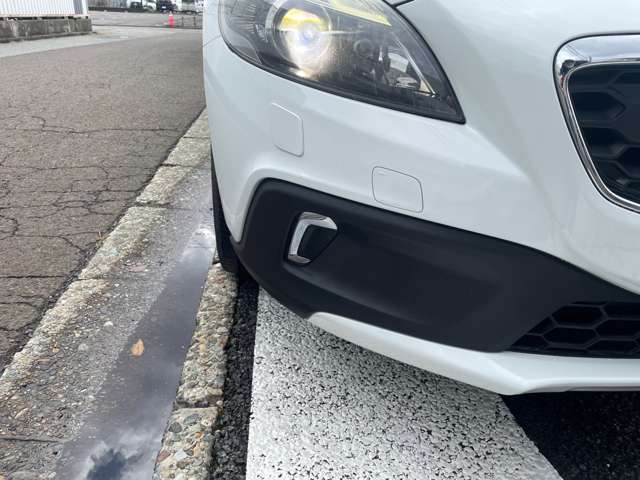 ボルボ Ｖ４０クロスカントリー Ｔ５ ４ＷＤ H27年 (東北) 99