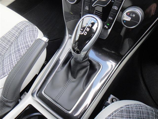 ボルボ Ｖ４０ Ｔ３　モメンタム H28年 (東北) 99