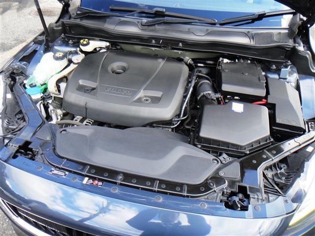 ボルボ Ｖ４０ Ｔ３　モメンタム H28年 (東北) 99