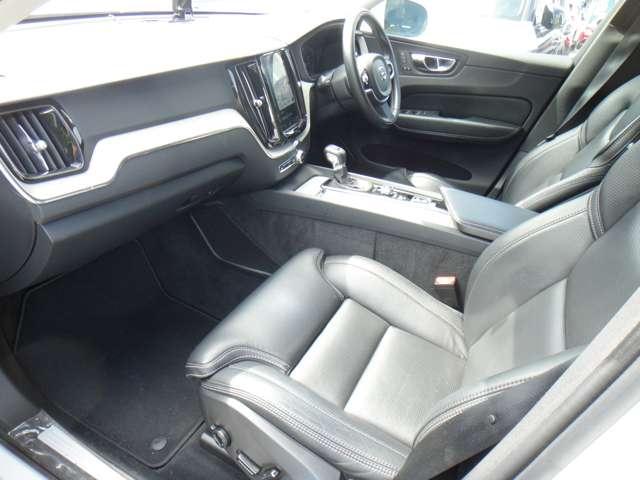 ボルボ ＸＣ６０ Ｔ５ ＡＷＤ インスクリプション ４ＷＤ H30年 (東北) 99