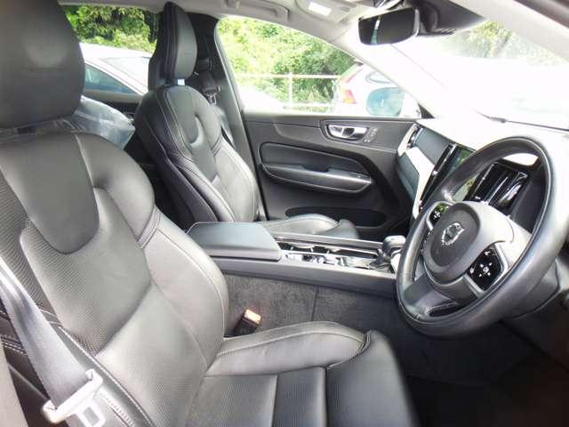 ボルボ ＸＣ６０ Ｔ５ ＡＷＤ インスクリプション ４ＷＤ H30年 (東北) 99