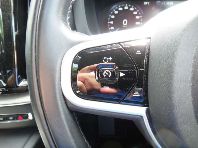 ボルボ ＸＣ６０ Ｔ５ ＡＷＤ インスクリプション ４ＷＤ H30年 (東北) 99