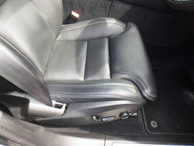 ボルボ ＸＣ６０ Ｔ５ ＡＷＤ インスクリプション ４ＷＤ H30年 (東北) 99