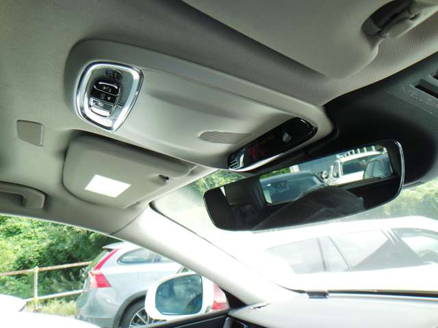 ボルボ ＸＣ６０ Ｔ５ ＡＷＤ インスクリプション ４ＷＤ H30年 (東北) 99