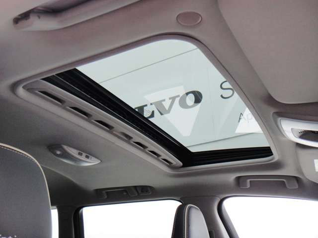 ボルボ Ｖ７０ Ｔ５　クラシック H28年 (東北) 99