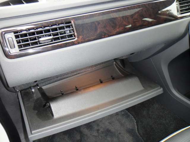 ボルボ Ｖ７０ Ｔ５　クラシック H28年 (東北) 99