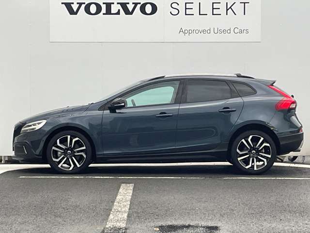 ボルボ Ｖ４０クロスカントリー Ｔ５ ＡＷＤ モメンタム ４ＷＤ H29年 (東北) 99