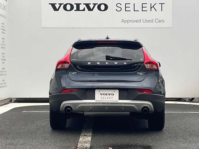 ボルボ Ｖ４０クロスカントリー Ｔ５ ＡＷＤ モメンタム ４ＷＤ H29年 (東北) 99