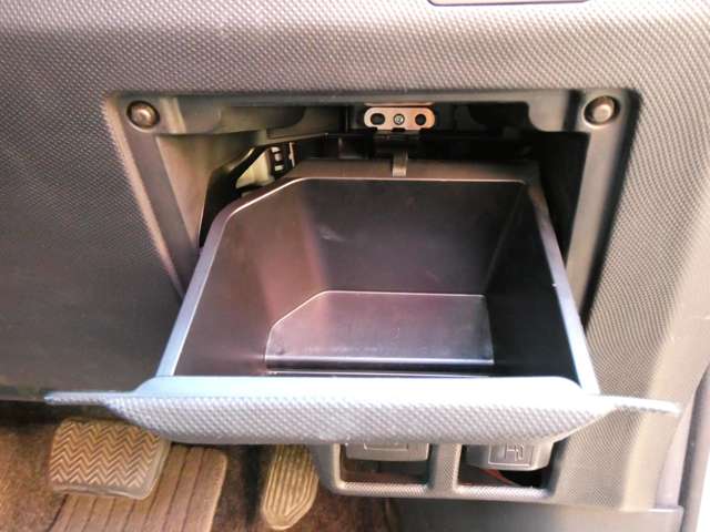 トヨタ エスティマ ２．４ アエラス H24年 (関東) 99