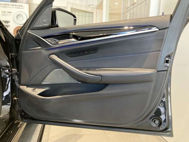 ＢＭＷ ５シリーズ ５２３Ｄ エディション ＭＩＳＳＩＯＮ ＩＭＰＯＳＳＩＢＬＥ ディーゼルターボ H30年 (近畿) 99