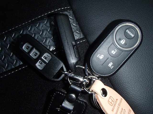 ホンダ Ｎ　ＢＯＸ カスタム ６６０ Ｌ ターボ ４ＷＤ R3年 (東北) 99