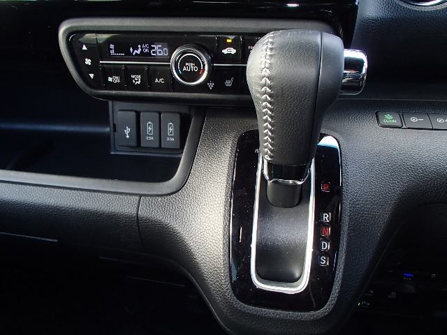 ホンダ Ｎ　ＢＯＸ カスタム ６６０ Ｌ ターボ ４ＷＤ R3年 (東北) 99