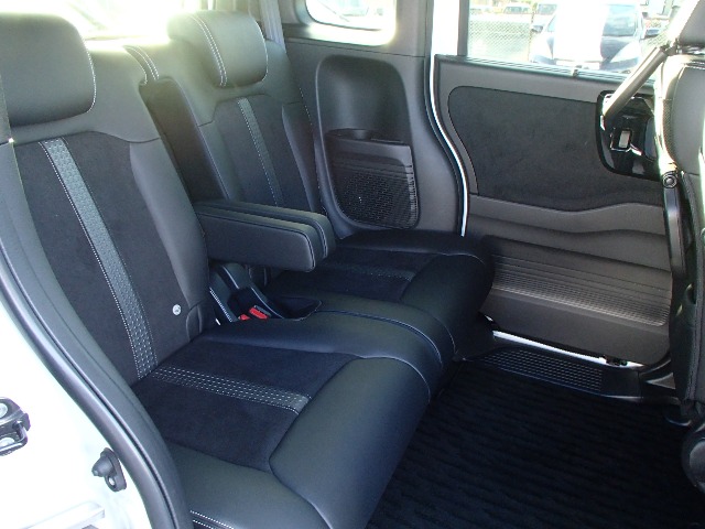 ホンダ Ｎ　ＢＯＸ カスタム ６６０ Ｌ ターボ ４ＷＤ R3年 (東北) 99