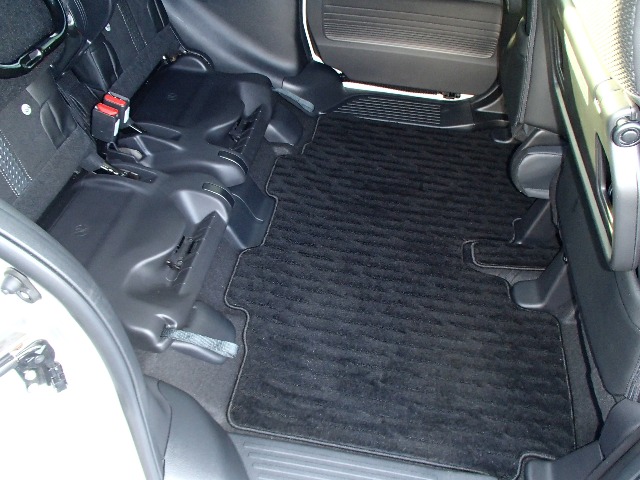 ホンダ Ｎ　ＢＯＸ カスタム ６６０ Ｌ ターボ ４ＷＤ R3年 (東北) 99