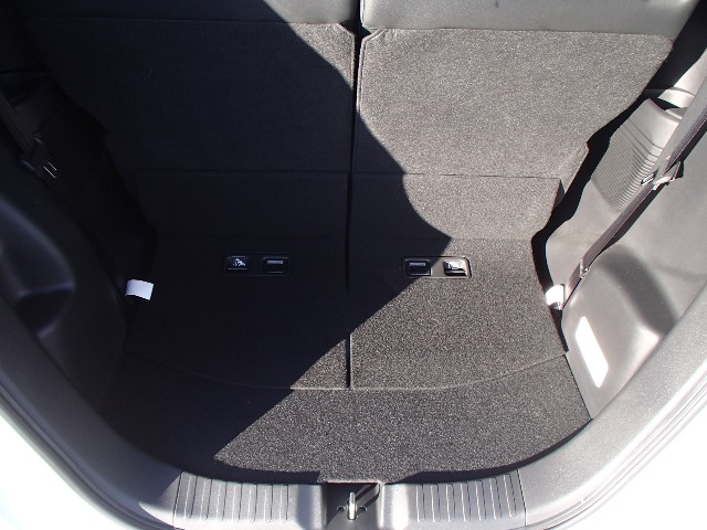 ホンダ Ｎ　ＢＯＸ カスタム ６６０ Ｌ ターボ ４ＷＤ R3年 (東北) 99