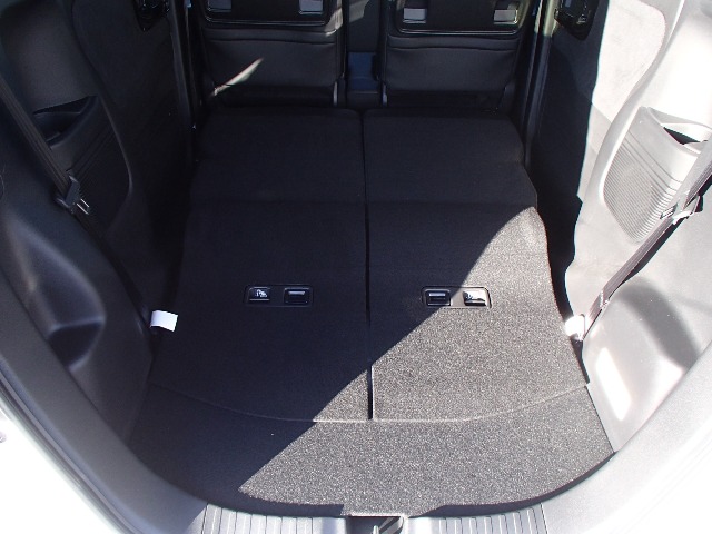 ホンダ Ｎ　ＢＯＸ カスタム ６６０ Ｌ ターボ ４ＷＤ R3年 (東北) 99