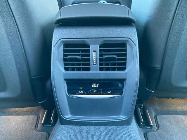 ＢＭＷ ３シリーズ ３２０Ｄ Ｘドライブ Ｍスポーツ ディーゼルターボ ４ＷＤ R1年 (近畿) 99