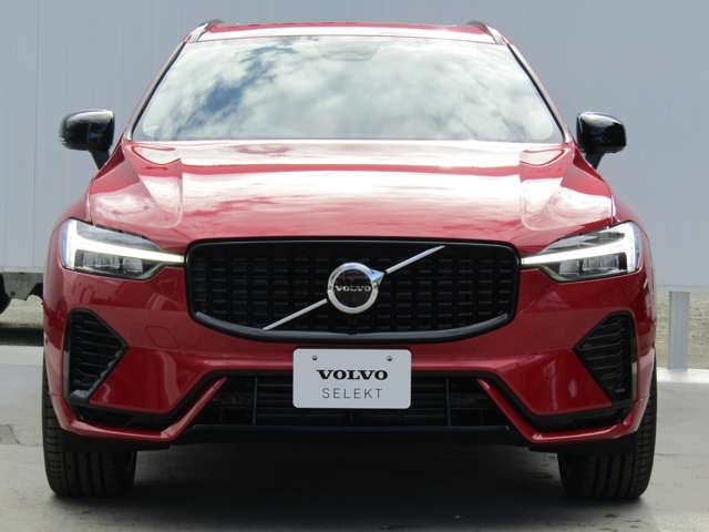 ボルボ ＸＣ６０ リチャージ アルティメット Ｔ６ ＡＷＤ プラグイン ハイブリッド ４ＷＤ R4年 (関東) 99