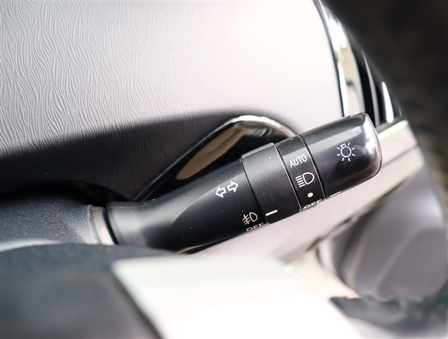 トヨタ プリウス １．８ Ｓ ツーリングセレクション H21年 (関東) 99