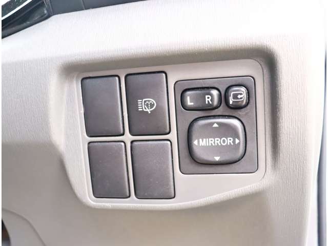 トヨタ プリウス １．８ Ｓ ツーリングセレクション H21年 (関東) 99