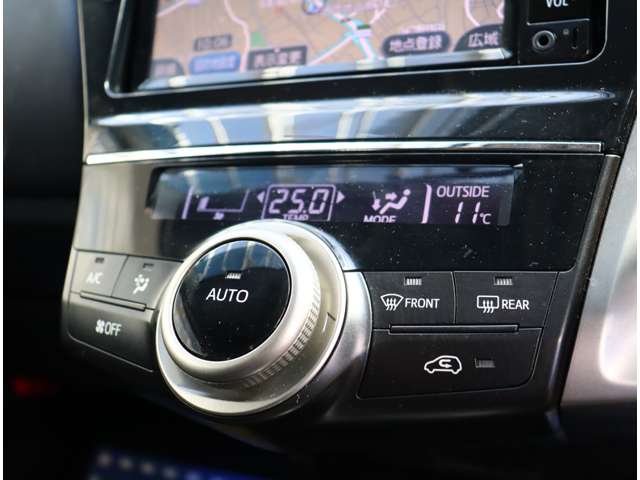 トヨタ プリウスΑ １．８ Ｓ H29年 (関東) 99