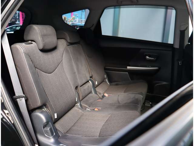 トヨタ プリウスΑ １．８ Ｓ H29年 (関東) 99