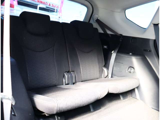 トヨタ プリウスΑ １．８ Ｓ H29年 (関東) 99