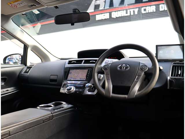 トヨタ プリウスΑ １．８ Ｓ H29年 (関東) 99