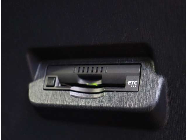 トヨタ プリウスΑ １．８ Ｓ H29年 (関東) 99