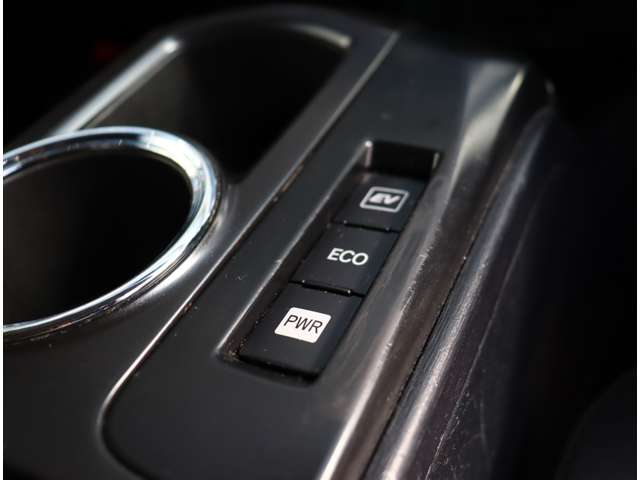 トヨタ プリウスΑ １．８ Ｓ H29年 (関東) 99