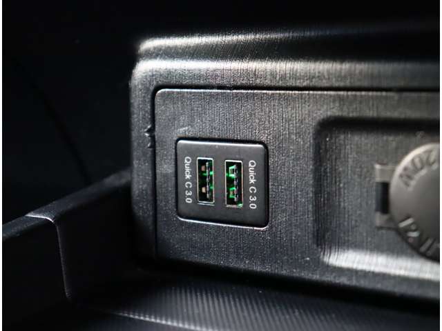 トヨタ プリウスΑ １．８ Ｓ H29年 (関東) 99