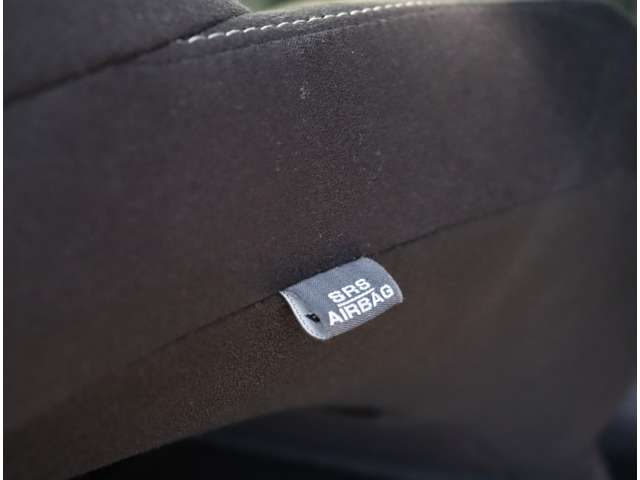 トヨタ プリウスΑ １．８ Ｓ H29年 (関東) 99