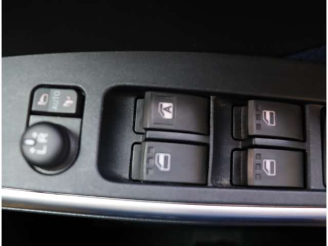 トヨタ タンク １．０ カスタム Ｇ－Ｔ H29年 (関東) 99